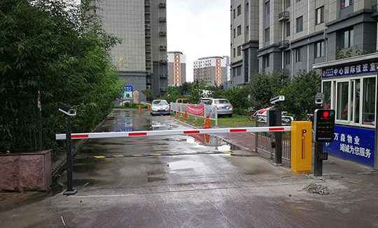 深圳鐵藝大門(mén),深圳鋁藝大門(mén),深圳鐵藝護(hù)欄,深圳電動(dòng)伸縮門(mén),深圳鋅鋼護(hù)欄,深圳平移門(mén),深圳車(chē)牌識(shí)別系統(tǒng),深圳人行通道閘,深圳智能停車(chē)收費(fèi)系統(tǒng),深圳智能人臉識(shí)別停車(chē)收費(fèi)系統(tǒng)